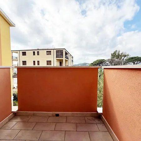 Pgs Immobiliare Srls Family House Bilocale Con Terrazza La Maddalena *